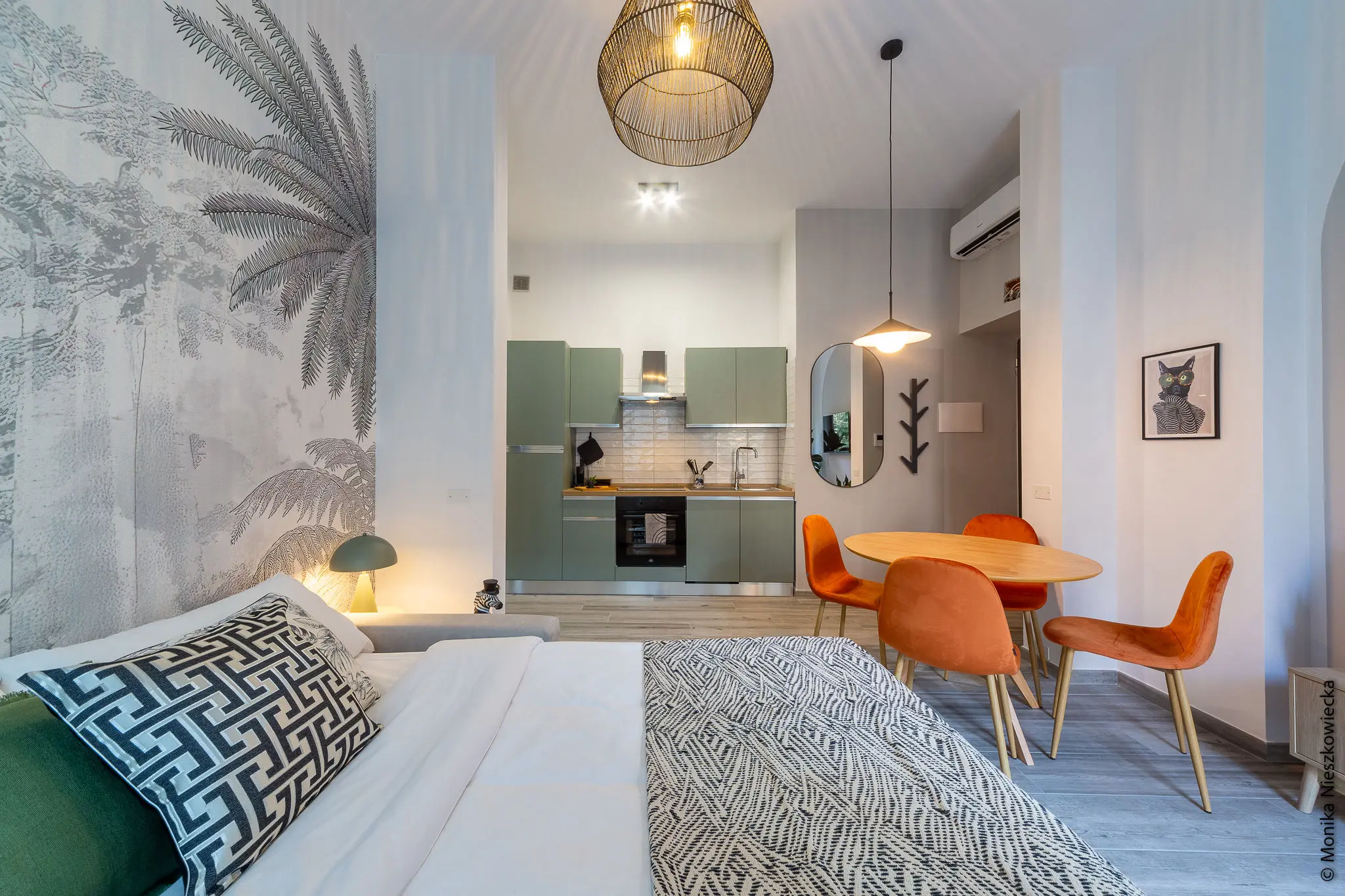 living-di-Airbnb-a-milano-urban-jungle-di-vivi-deco.com